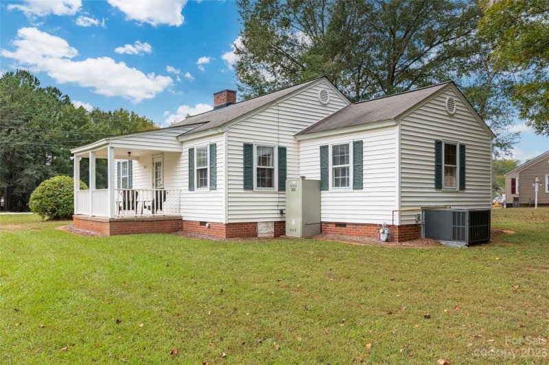 Property image 3 at 1167 Grace Avenue, Lancaster, SC 29720