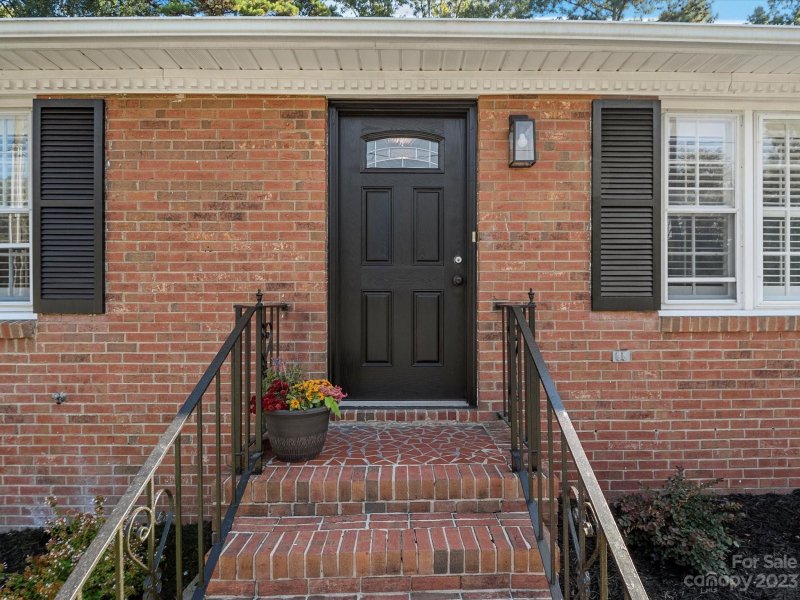 Property image 4 at 901 Markwell Drive, Matthews, NC 28105