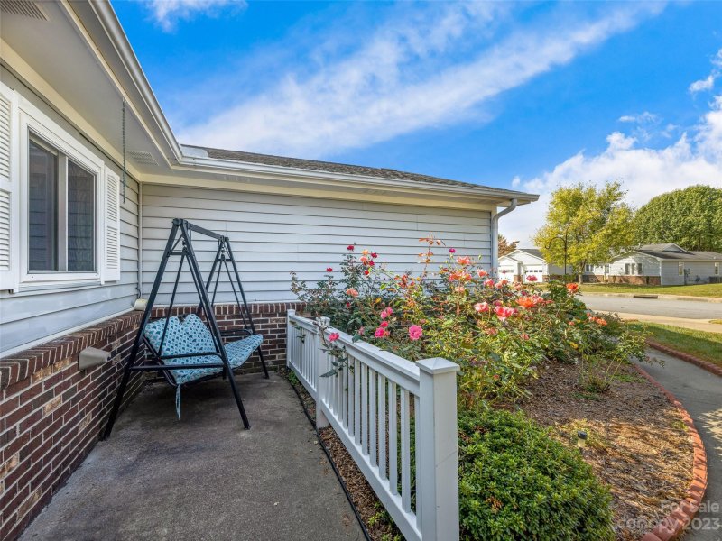 Property image 4 at 132 Derbyshire Drive, Hendersonville, NC 28792