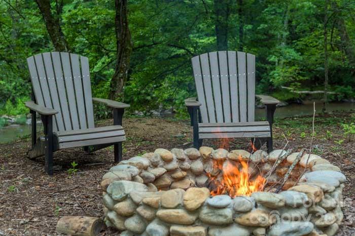 Property image 5 at 137 Riverbend Forest Drive, Asheville, NC 28805