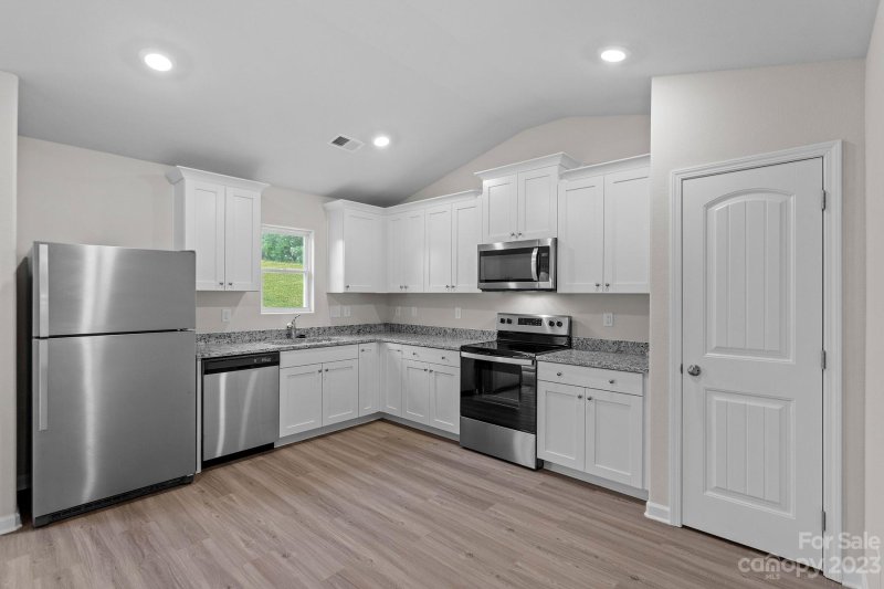 Property image 3 at 652 Lamorak Place, Richburg, SC 29729