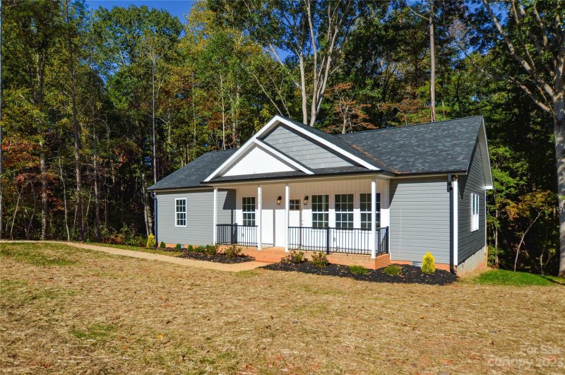 Property image 2 at 215 Aspen Drive, Gastonia, NC 28052