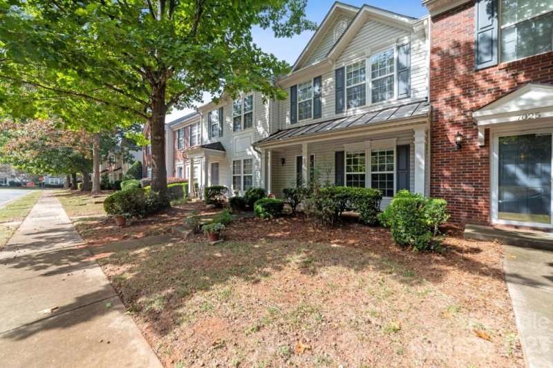Property image 2 at 7023 Flying Scotsman Drive, Charlotte, NC 28213