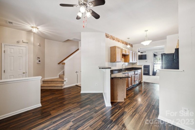 Property image 4 at 7023 Flying Scotsman Drive, Charlotte, NC 28213