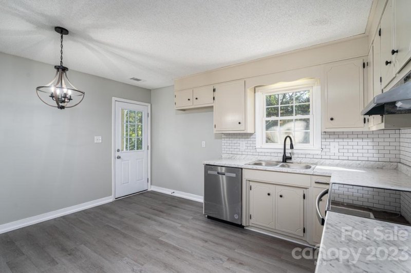 Property image 5 at 804 S Laurel Street, Lincolnton, NC 28092