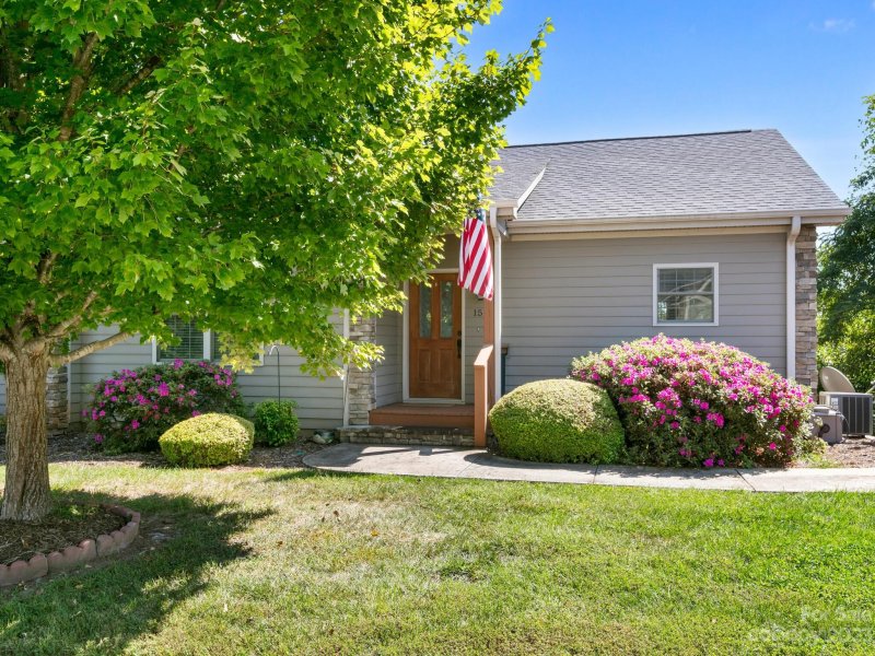 Property image 2 at 151 Red Hawk Knoll, Lake Lure, NC 28746