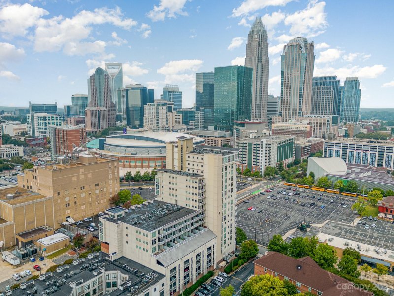 Property image 4 at 505 E 6th Street, Charlotte, NC 28202