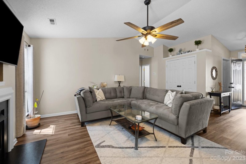 Property image 3 at 3254 Hawick Commons Drive, Concord, NC 28027