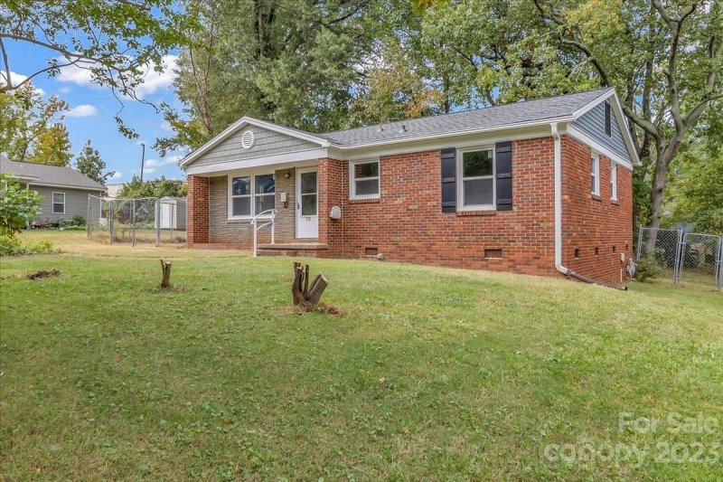 Property image 3 at 538 Porter Street, Charlotte, NC 28208