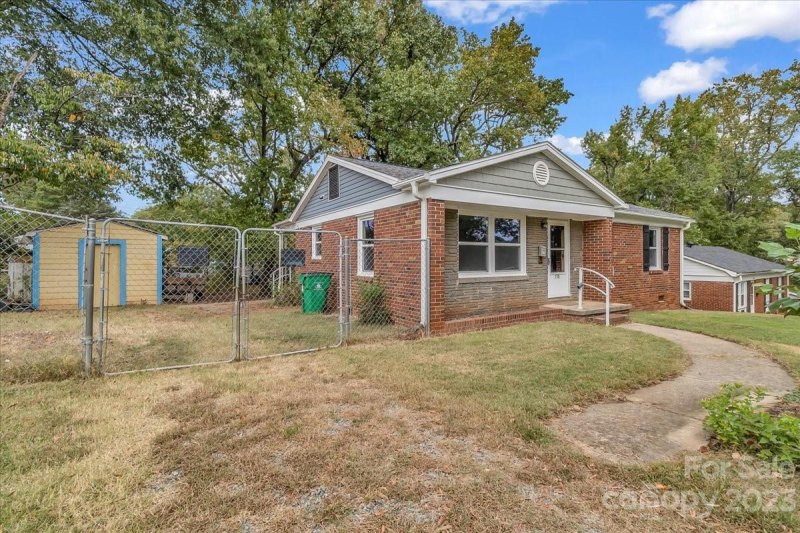 Property image 4 at 538 Porter Street, Charlotte, NC 28208