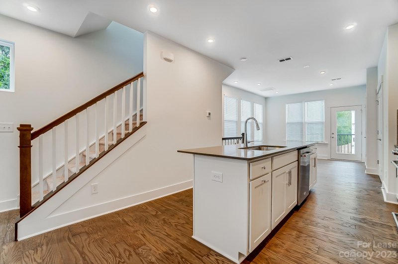 Property image 5 at 5019 Sovereignty Court, Charlotte, NC 28205