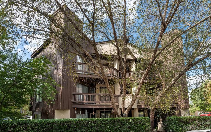 8208 Cedar Glen Drive