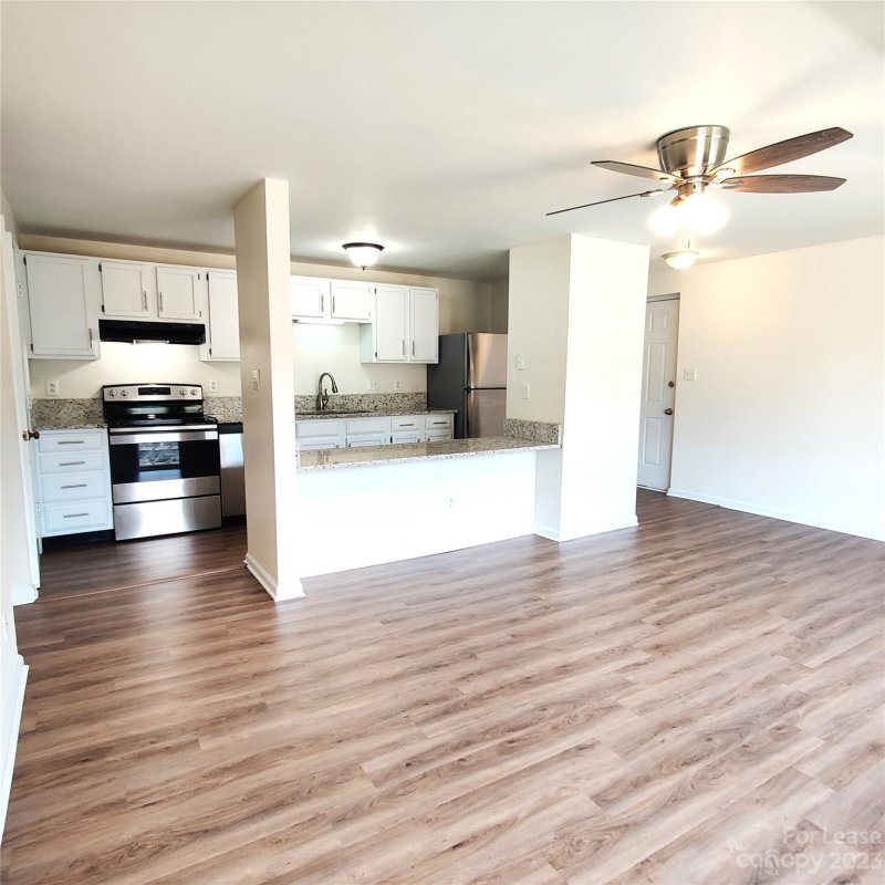 Property image 5 at 9500 Shannon Green Drive, Charlotte, NC 28213