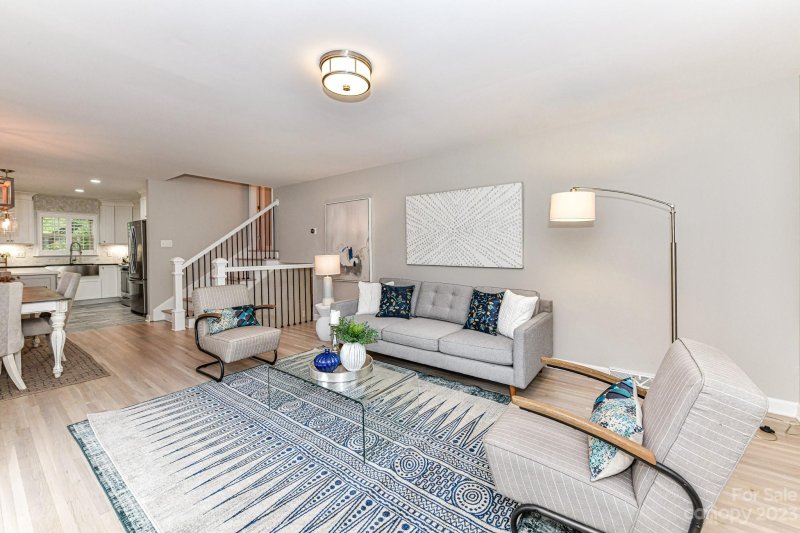 Property image 5 at 1231 Fox Run Drive, Charlotte, NC 28212