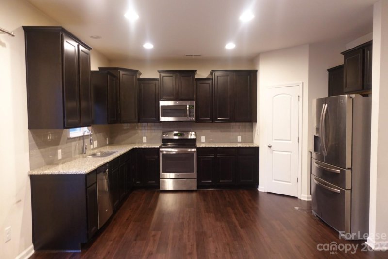 Property image 5 at 3317 Mortemer Lane, Charlotte, NC 28262