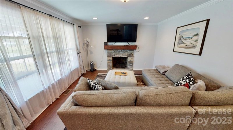 Property image 4 at 5332 Pine Drive, Charlotte, NC 28269