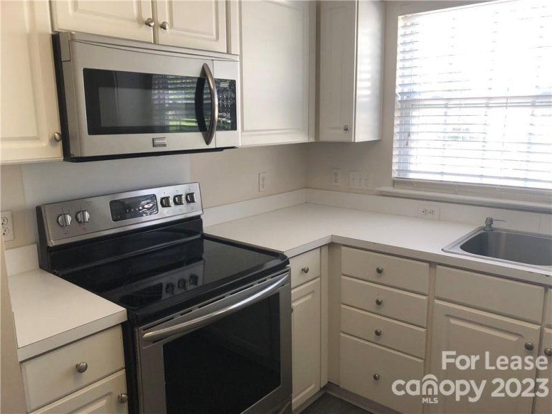 Property image 2 at 2113 Mallard Green Place, Charlotte, NC 28262