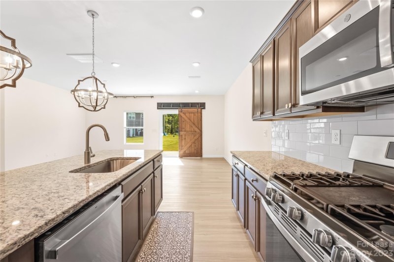 Property image 5 at 229 Quinn Road, Matthews, NC 28104