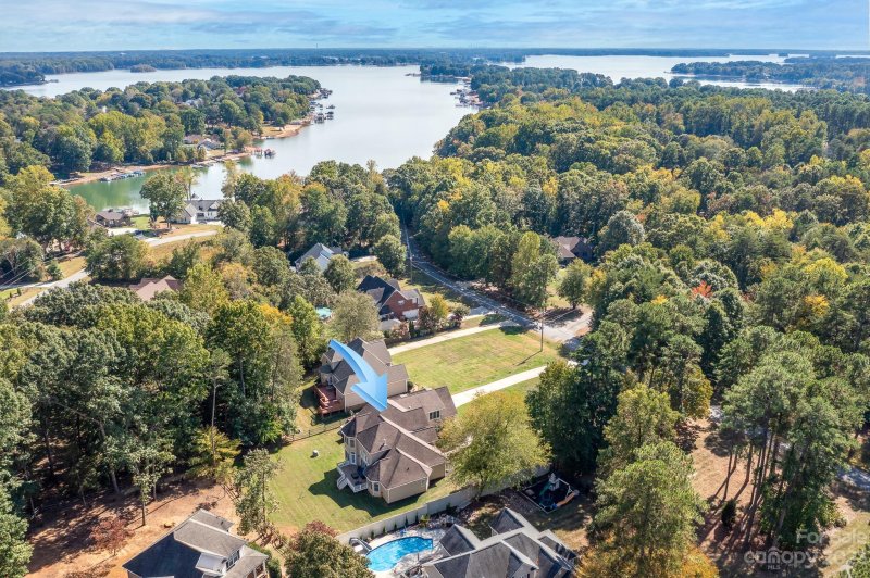 Property image 2 at 127 Gannett Road, Mooresville, NC 28117