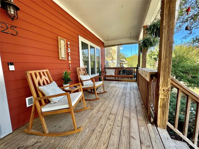 Property image 3 at 25 Lamar Avenue, Asheville, NC 28803