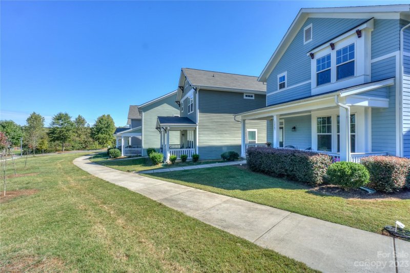 Property image 3 at 12547 Stonebriar Ridge Drive, Davidson, NC 28036