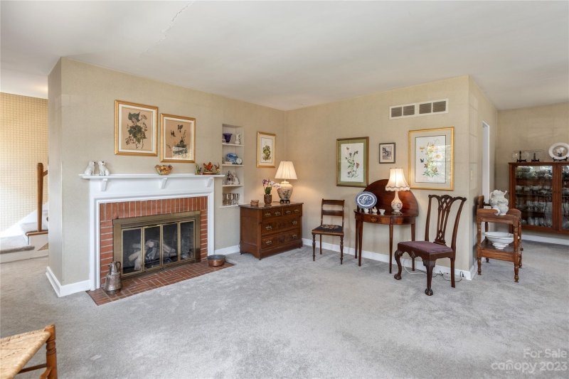 Property image 4 at 100 Arco Road, Asheville, NC 28805