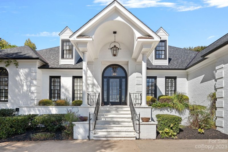 Property image 2 at 8232 Greencastle Drive, Charlotte, NC 28210