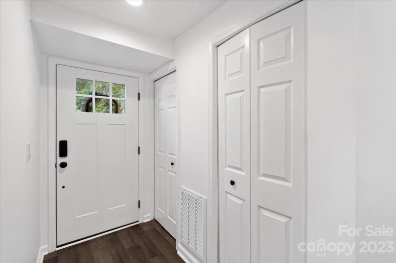 Property image 3 at 7642 Holly Grove Court, Charlotte, NC 28227