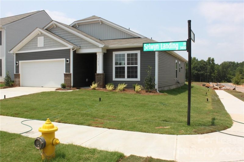 Property image 2 at 3419 Selwyn Landing Drive, Charlotte, NC 28215