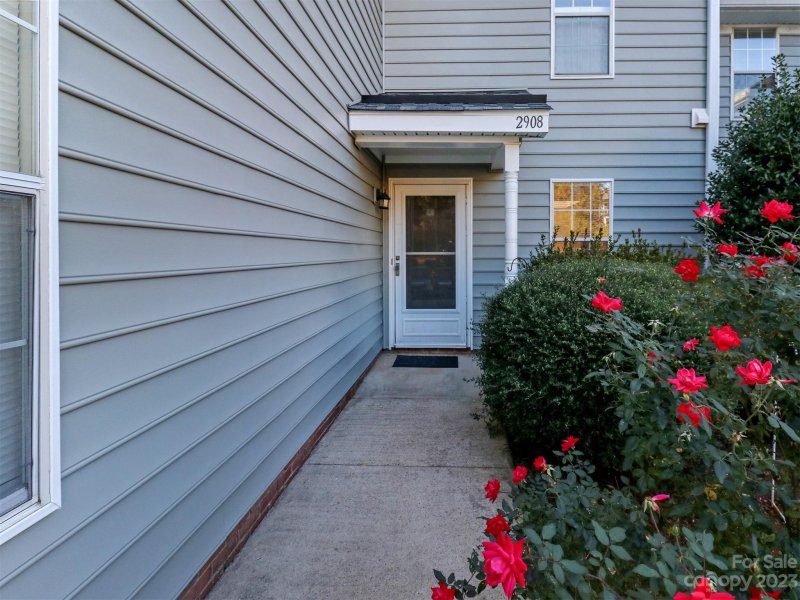 Property image 4 at 2908 Iron Gate Lane, Charlotte, NC 28212