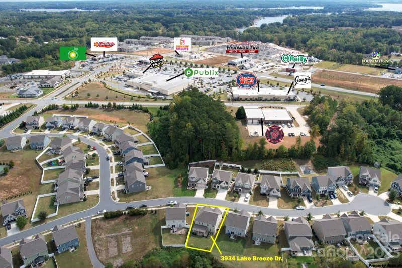 Property image 2 at 3934 Lake Breeze Drive, Sherrills Ford, NC 28673