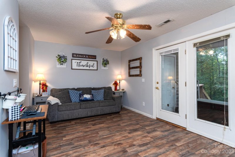 Property image 4 at 3237 White Oak Court, Claremont, NC 28610