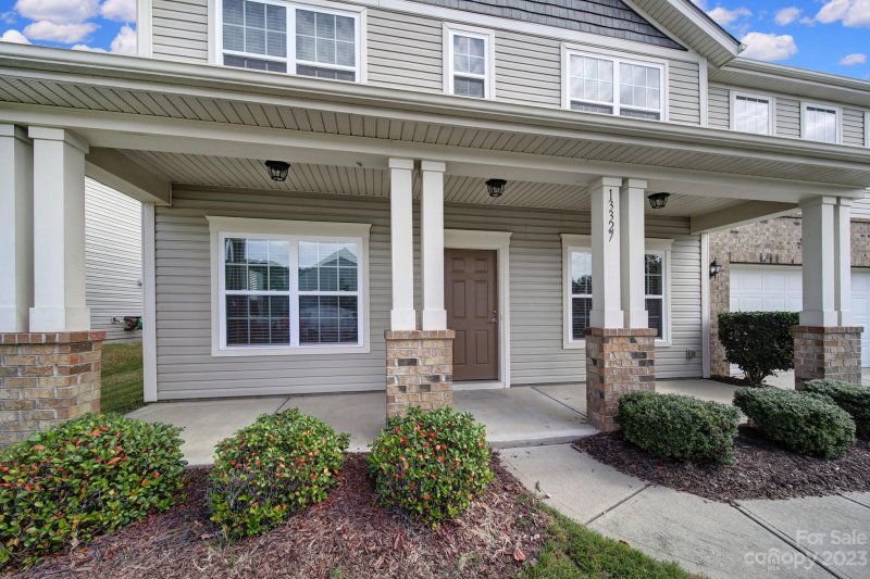 Property image 3 at 13327 Hunting Birds Lane, Charlotte, NC 28278
