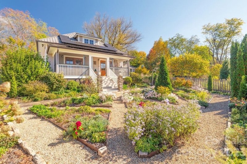 Property image 2 at 5 Elkmont Terrace, Asheville, NC 28804