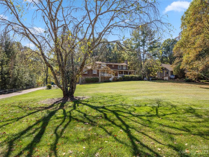 Property image 4 at 116 Ashley Circle, Asheville, NC 28805