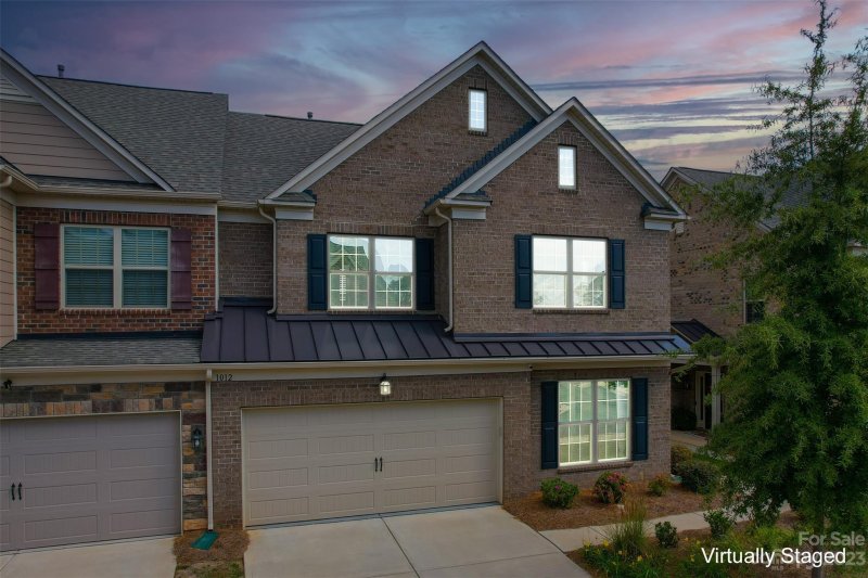 Property image 3 at 1012 Crest Oak Lane, Fort Mill, SC 29707