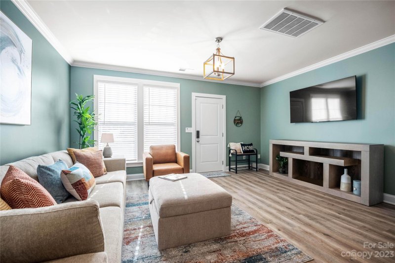 Property image 4 at 1001 Wainwright Avenue, Charlotte, NC 28206