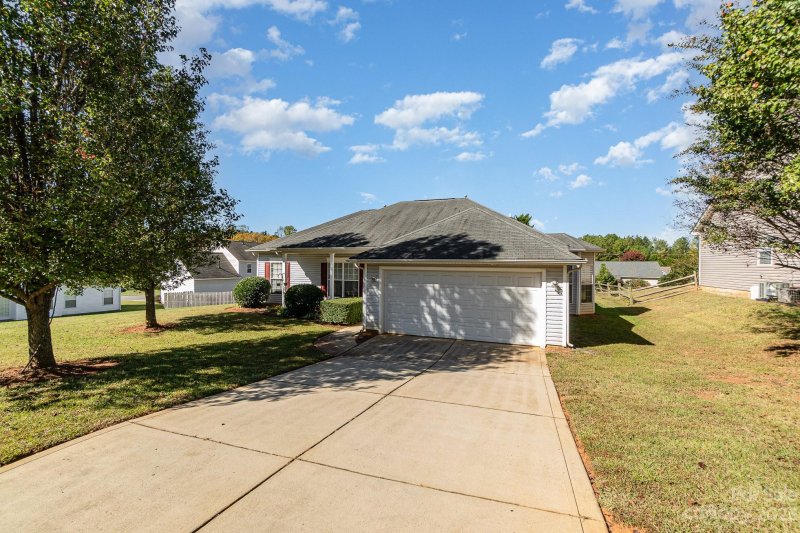 Property image 2 at 6918 Babbling Brook Lane, Concord, NC 28025