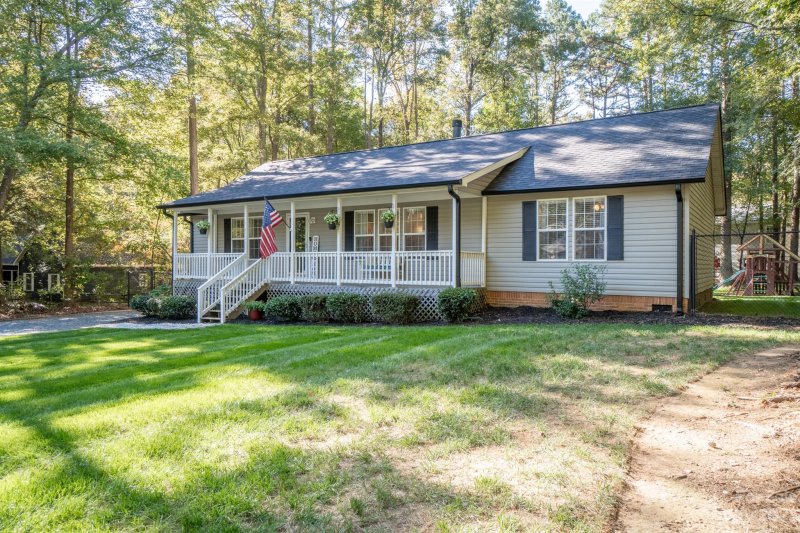 Property image 3 at 8921 Gosnell Drive, Charlotte, NC 28227