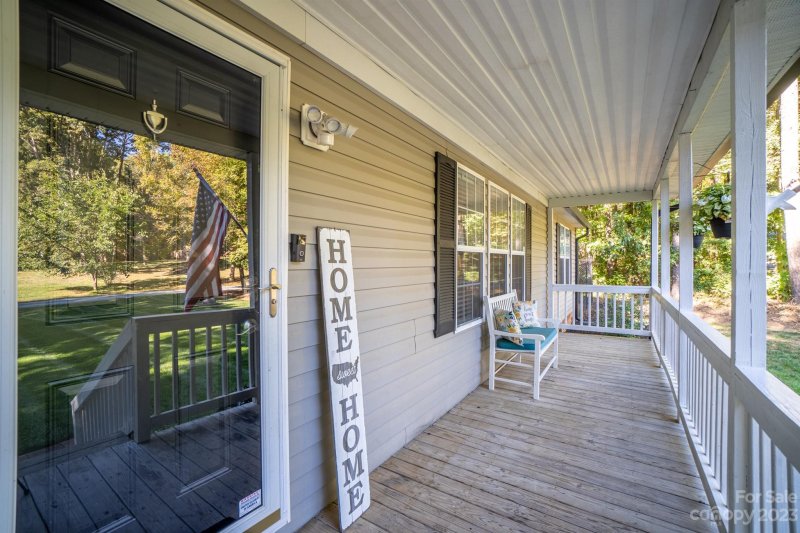 Property image 4 at 8921 Gosnell Drive, Charlotte, NC 28227