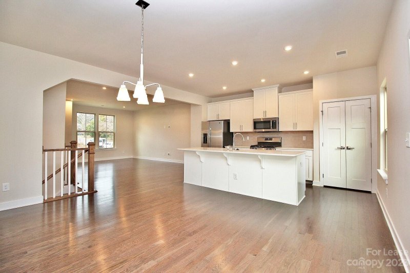 Property image 5 at 2005 Birchside Drive, Charlotte, NC 28205