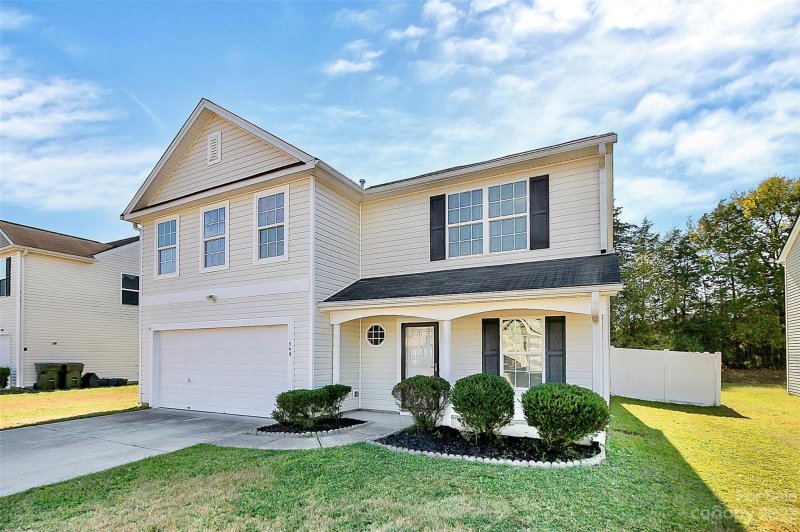 Property image 2 at 549 Gentle Breeze Lane, Rock Hill, SC 29730