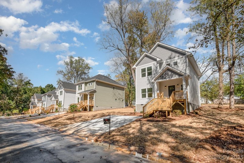 Property image 5 at 3414 Peligreni Street, Charlotte, NC 28208