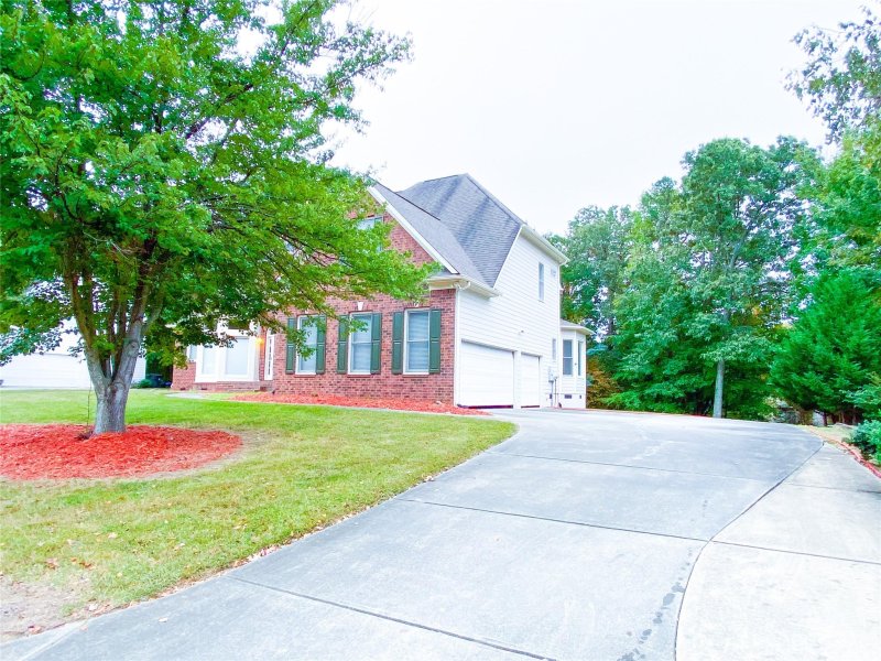 Property image 2 at 2309 Treymore Lane, Charlotte, NC 28262