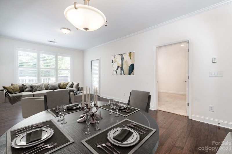 Property image 2 at 1000 Woodlawn Road, Charlotte, NC 28209