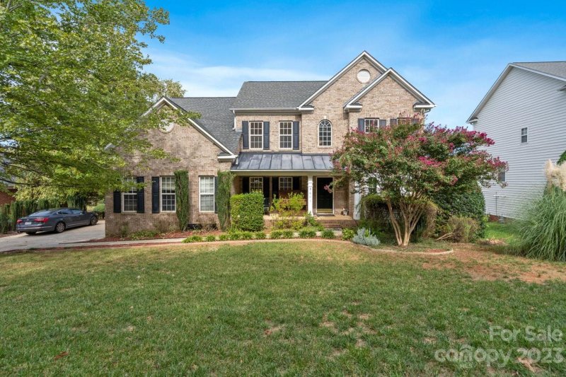 Property image 2 at 9601 Blakeney Heath Road, Charlotte, NC 28277