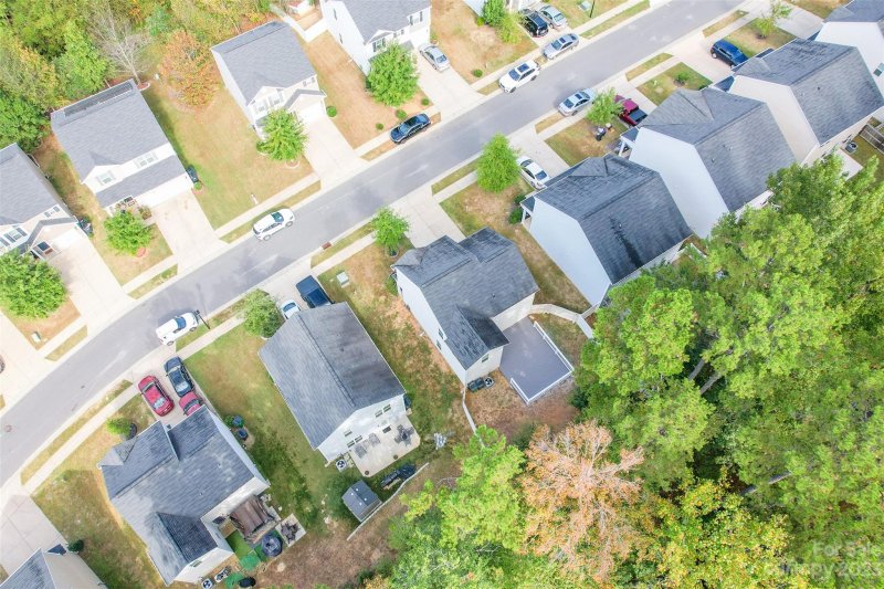 Property image 4 at 4524 Merryvale Forest Drive, Charlotte, NC 28214