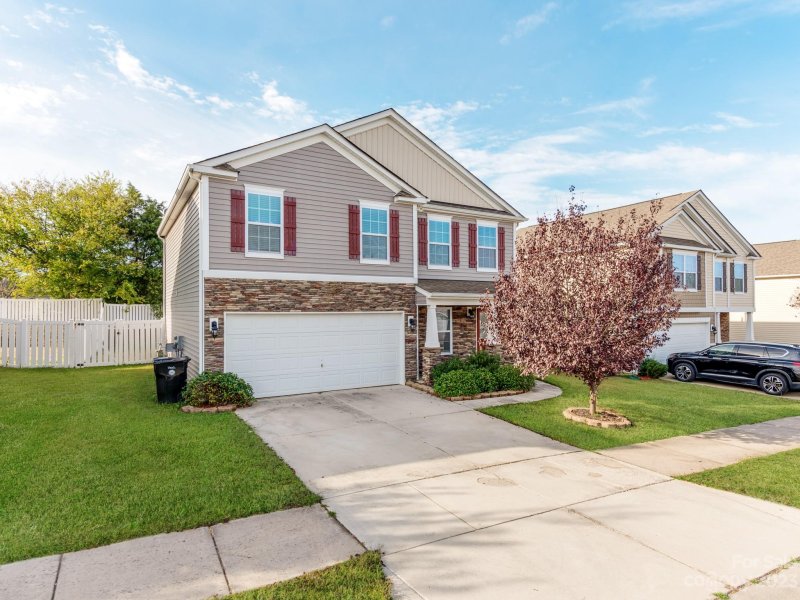 Property image 2 at 1387 Kent Downs Avenue, Concord, NC 28027