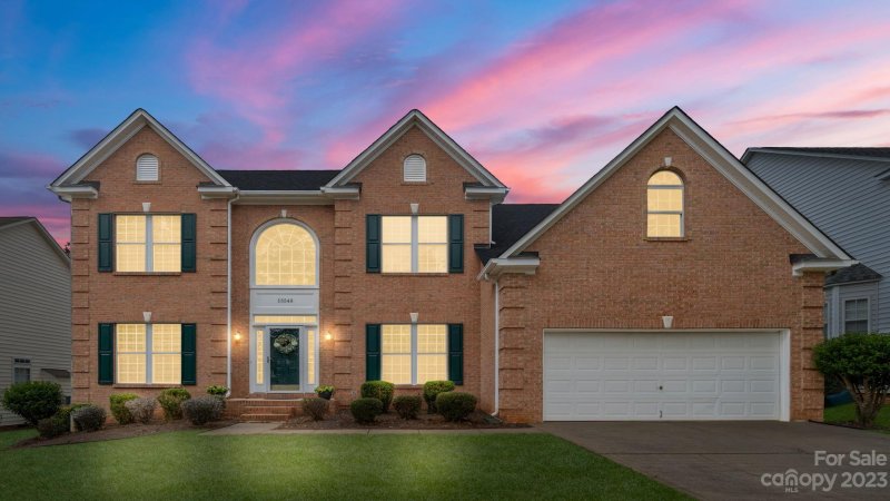 Property image 2 at 15548 Donnington Drive, Charlotte, NC 28277