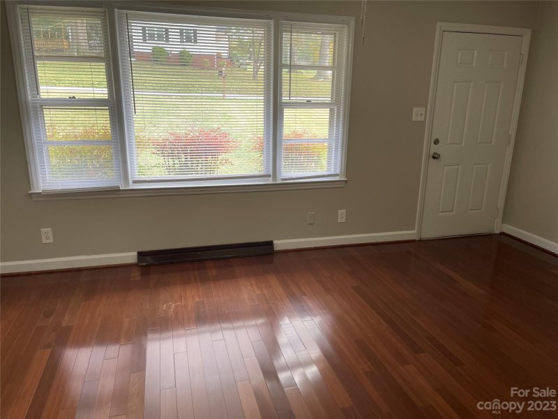 Property image 3 at 102 Lakeview Drive, Belmont, NC 28012